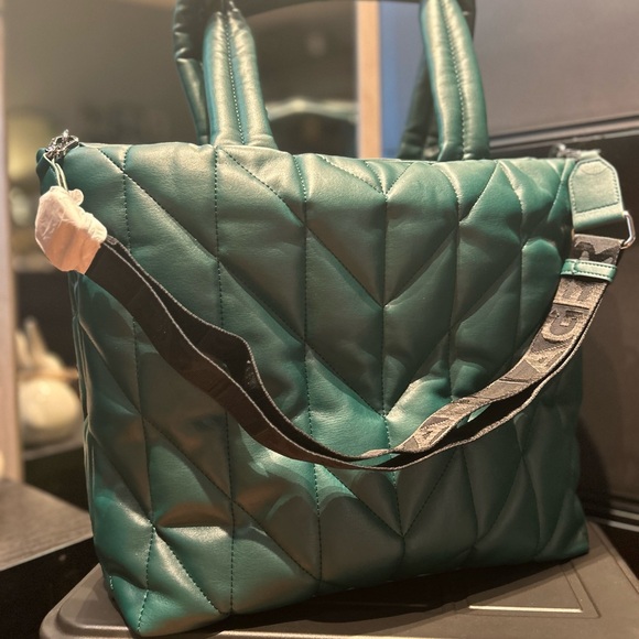 KARL LAGERFELD PARIS Voyage Logo Green Quilted Tote Extra Large Bag - Picture 4 of 6